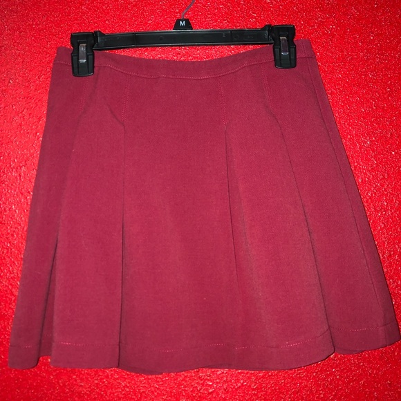 Beautiful vintage looking skirt - Picture 1 of 3